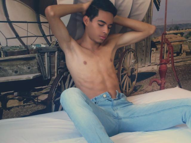 ErickJackson - Live porn &amp; sex cam - 2621716