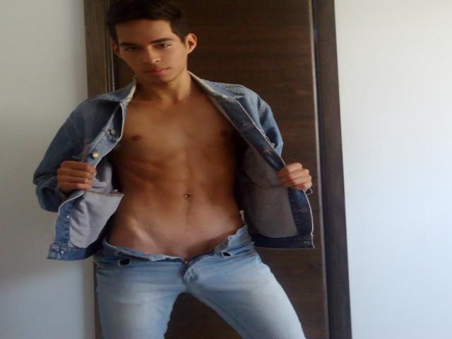 ErickJackson - Sexe cam en vivo - 2621719