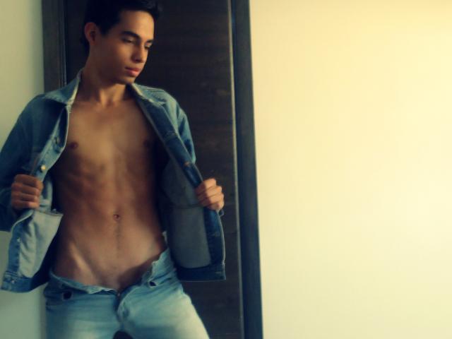 ErickJackson - Sexe cam en vivo - 2621720