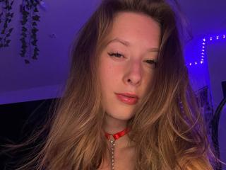 CandyFlosse - Live porn &amp; sex cam - 26218353