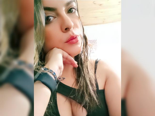 SamanthaGarces - Live porn &amp; sex cam - 26220689