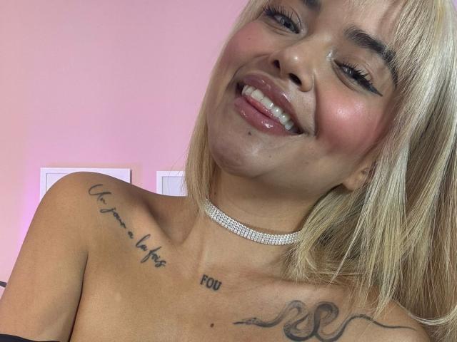 MajoJones - Live sex cam - 26223857