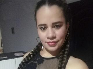 CharllotI - פורנו בשידור חי ומצלמת סקס - 26224369