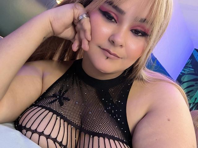 FlaviaSaenz - Live sex cam - 26224865