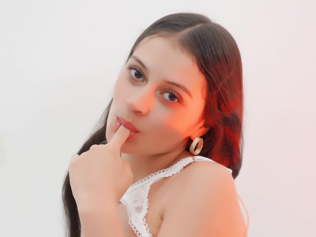 LizzaRose - Live sex cam - 26226229