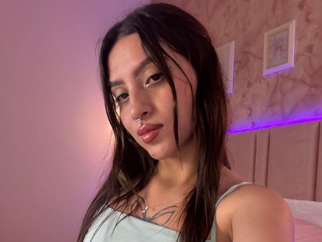 NaireaBeaumont - Live Sex Cam - 26230701