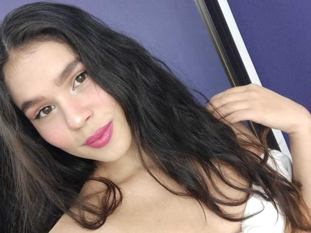 CarolineWill - Sexe cam en vivo - 26233577