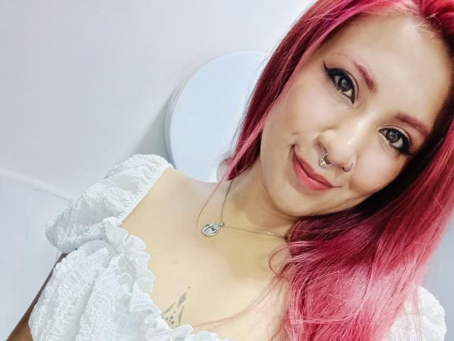 LarissaMiller - Live Sex Cam - 26234577