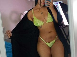 Camille69s - Live sex cam - 26238237