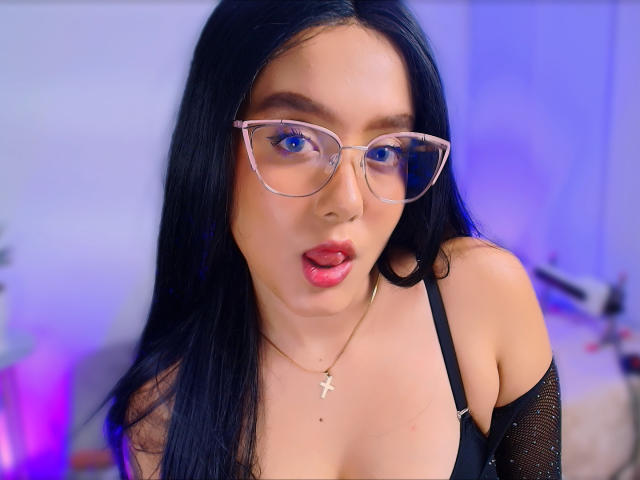 SofiaBrowm - Live Sex Cam - 26241217