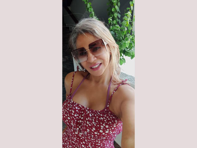 BrigiteWalsh - Sexe cam en vivo - 26246085