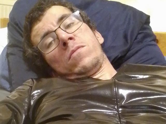 Bricebd - Live porn &amp; sex cam - 26250941