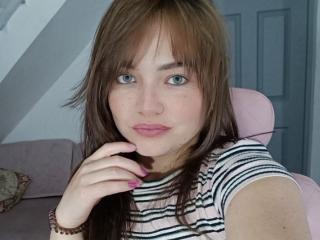 MoonRay69 - Live sex cam - 26263585