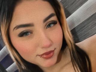 TifanyYivez - Live sex cam - 26266537