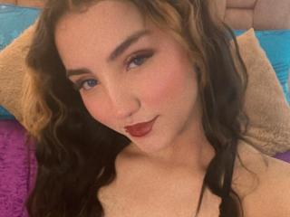 TifanyYivez - Live sex cam - 26266589