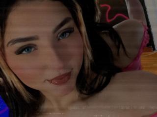 TifanyYivez - Live sex cam - 26266613