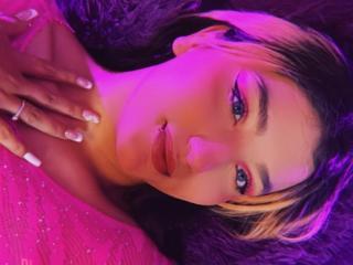 TifanyYivez - Live sex cam - 26266677