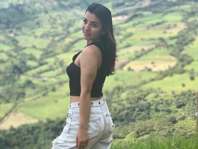 TifanyYivez - Live sex cam - 26278717