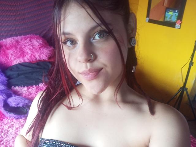 SophieHill - Live sex cam - 26279877