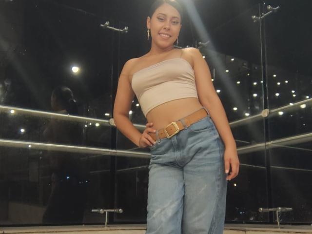 MarilynHills - Live porn &amp; sex cam - 26280813