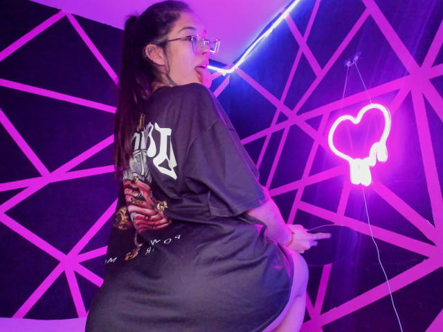 KatieSantana - Live sex cam - 26286277