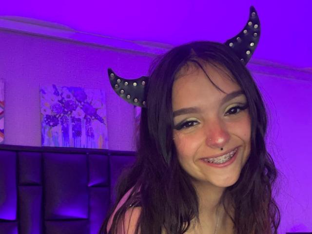 MarietteJones - Live sex cam - 26291217