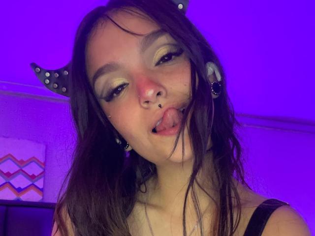 MarietteJones - Live sex cam - 26291365