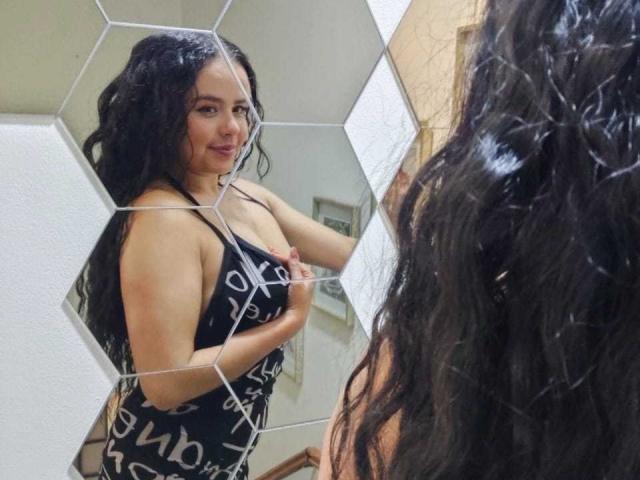 ArielleWilde - Live Sex Cam - 26299141