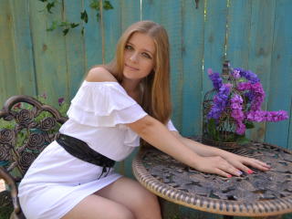  SexyGreen Eye Babe WomanIsAngel