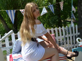 Camgirl WomanIsAngel