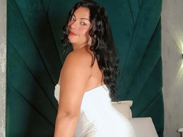 BrunetteScarlet - Live sex cam - 26303673