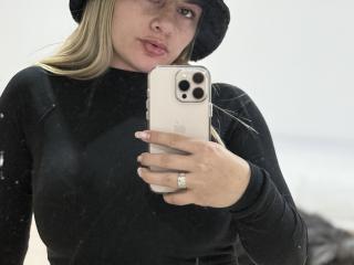AtheneaRossi - Sexe cam en vivo - 26308369