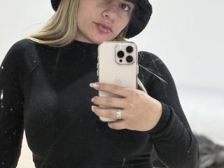 AtheneaRossi - Sexe cam en vivo - 26308373
