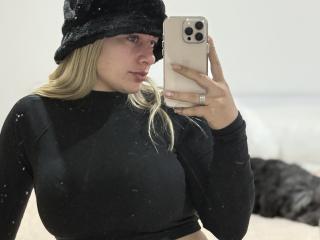AtheneaRossi - Sexe cam en vivo - 26308413
