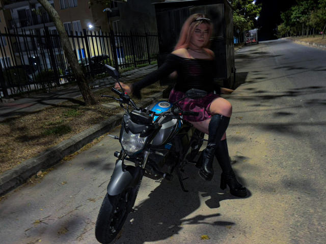 CuteEvelynn - Live sex cam - 26308965