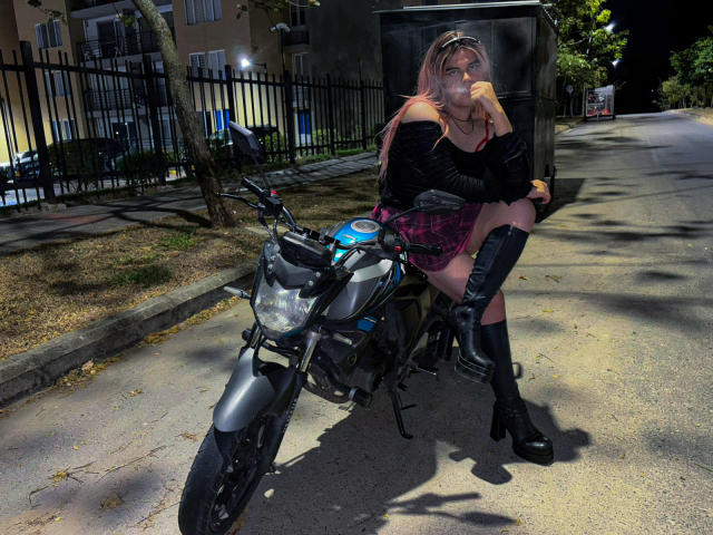 CuteEvelynn - Live sex cam - 26308981