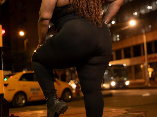 AinaEbonyQueen - Sexe cam en vivo - 26313637