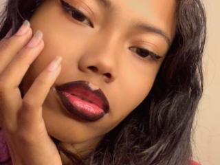 LindaSanchezL - Élő pornó és szexkamera - 26314129
