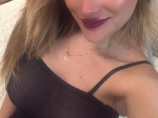 ArianaLu - Live porn &amp; sex cam - 26315461
