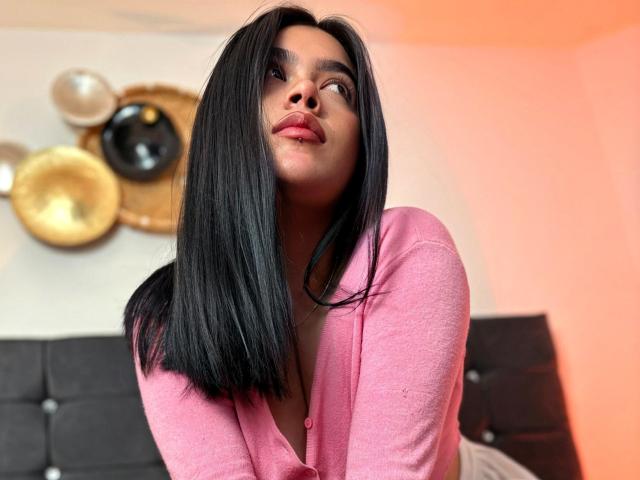 SabrinaWillow - Live porn &amp; sex cam - 26316377