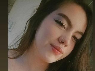 ZoeQuinn - Live porn &amp; sex cam - 26317913