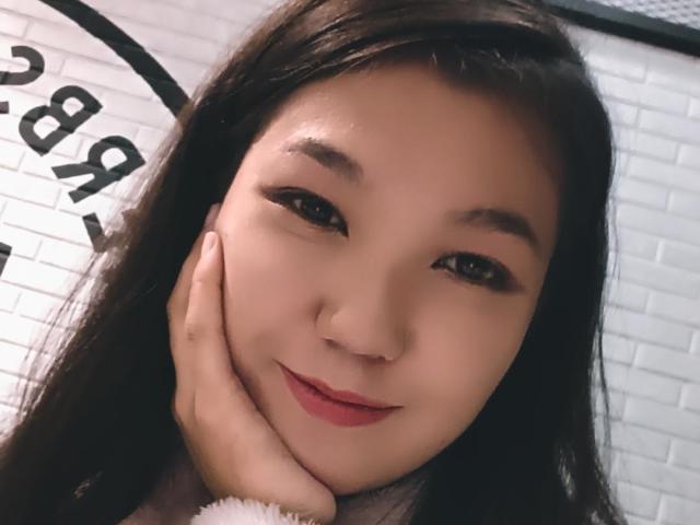 PeachyPalette - Live Sex Cam - 26320517