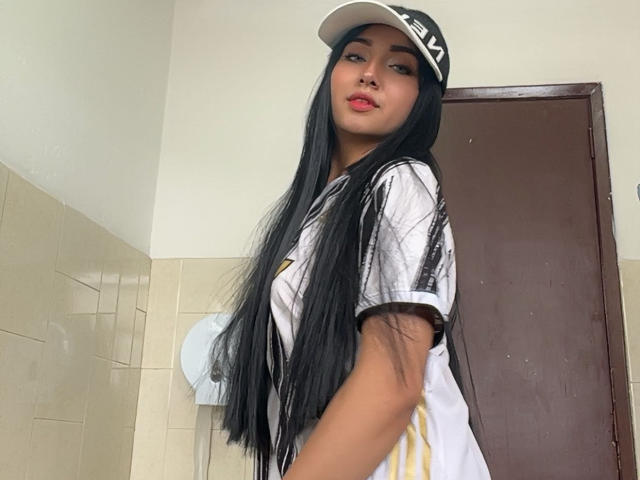 LillyTaylor - Live Sex Cam - 26323297