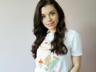 EvaMcCoy - Live Sex Cam - 26323597