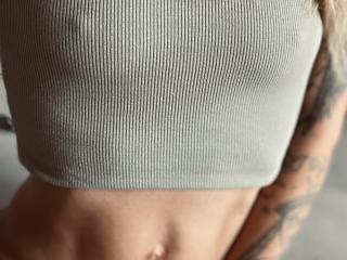 DaneeSoHot - Live sex cam - 26324565
