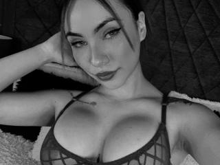 ValeryHarllow - Live sex cam - 26324777