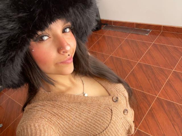 MarietteJones - Live sex cam - 26325157