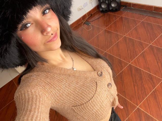 MarietteJones - Live sex cam - 26325165