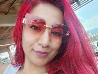 LarissaMiller - Live Sex Cam - 26330889