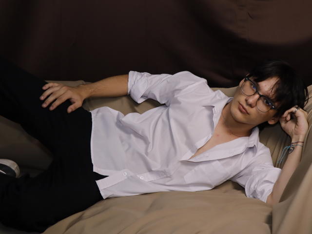 OliverNdBengi - Live Sex Cam - 26332945